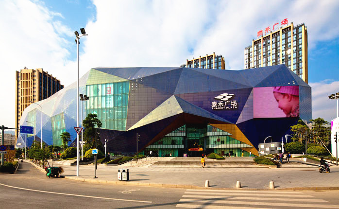 “聚人氣，引人流”是商場設計的關鍵要素之一